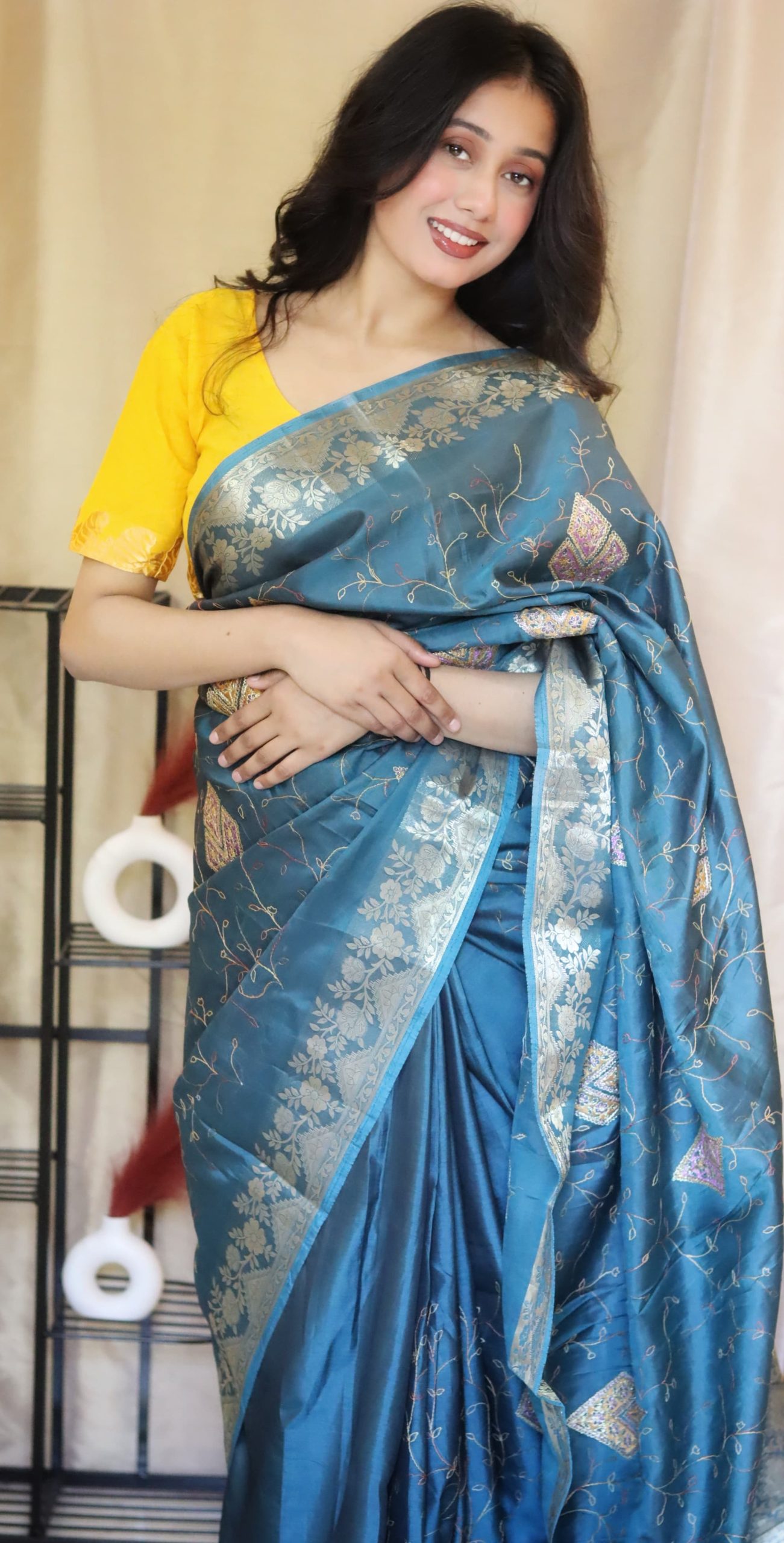 Teal Blue Silk Saree - Image 2